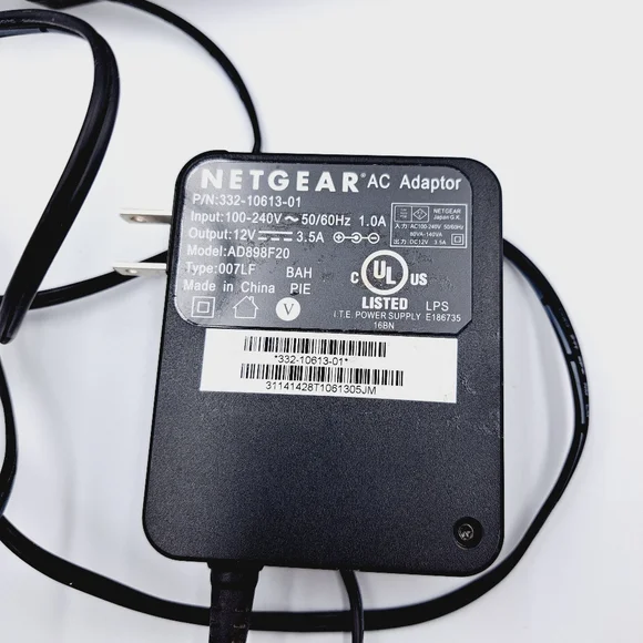 NETGEAR Nighthawk Smart Wi-Fi Router (R7000) - AC1900 - Picture 3 of 13